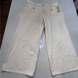 NWT Michael Kors Cream Wide Leg, Cropped Jeans, Size 12